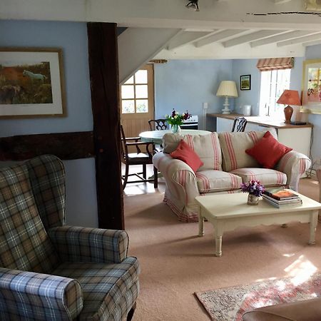 Mulsford Cottage Malpas  Экстерьер фото