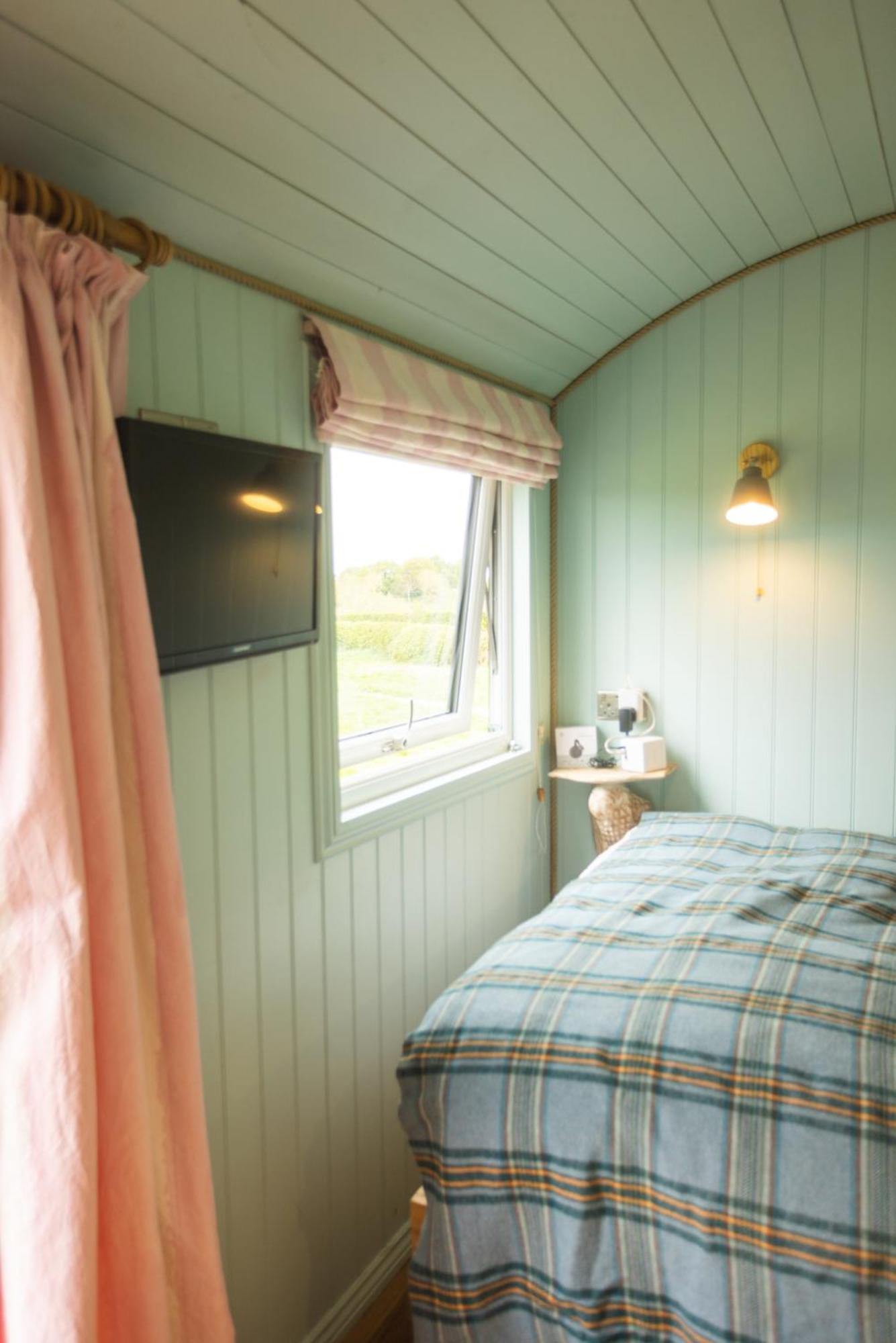 Mulsford Cottage Malpas  Номер фото