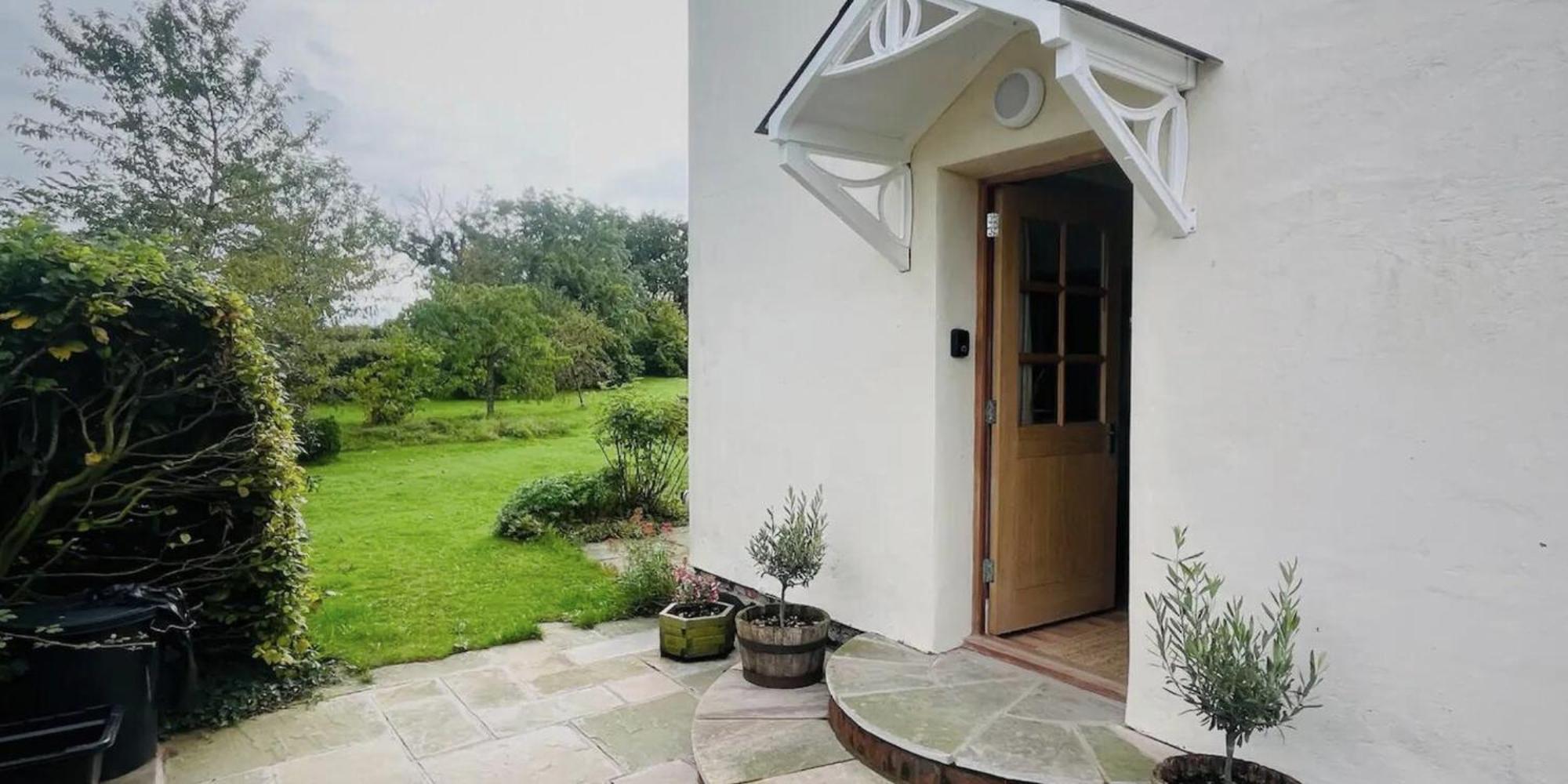 Mulsford Cottage Malpas  Экстерьер фото